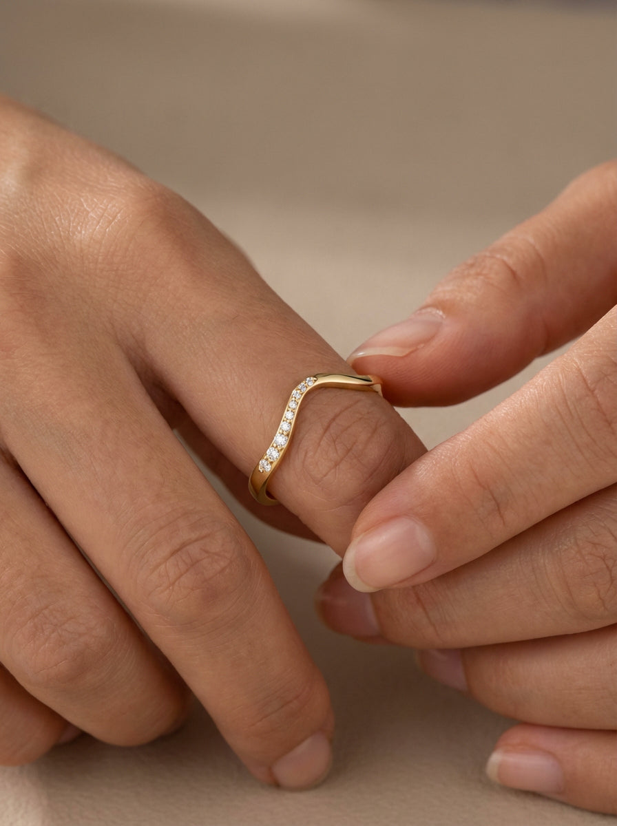 Dainty Diamond Band Ring