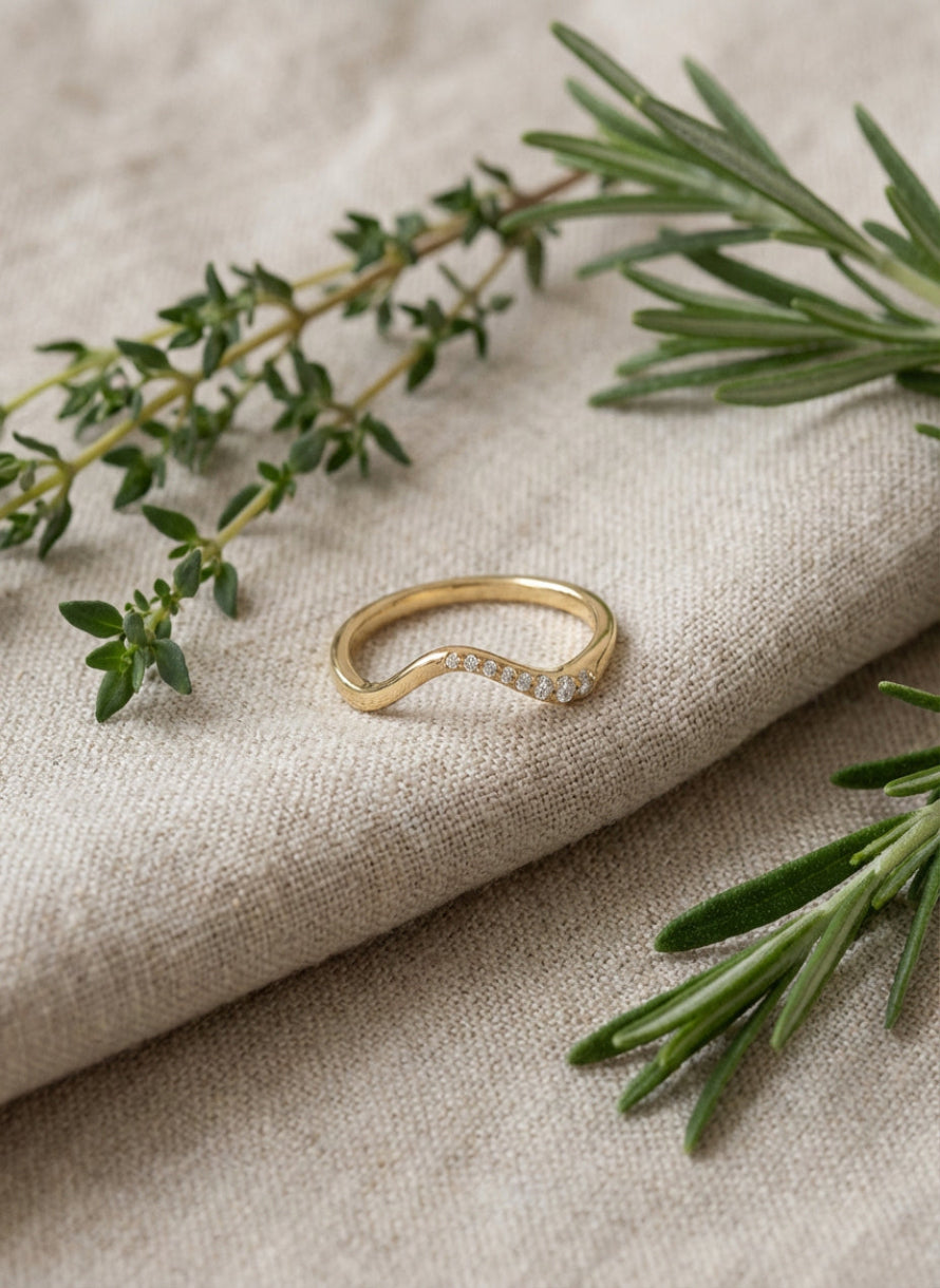 Dainty Diamond Band Ring